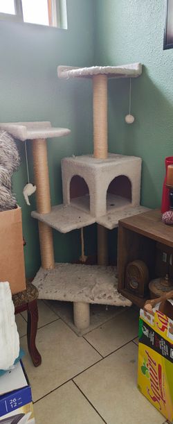Cat tree
