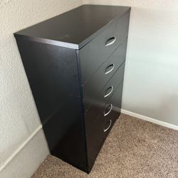 Black Five Drawer Dresser