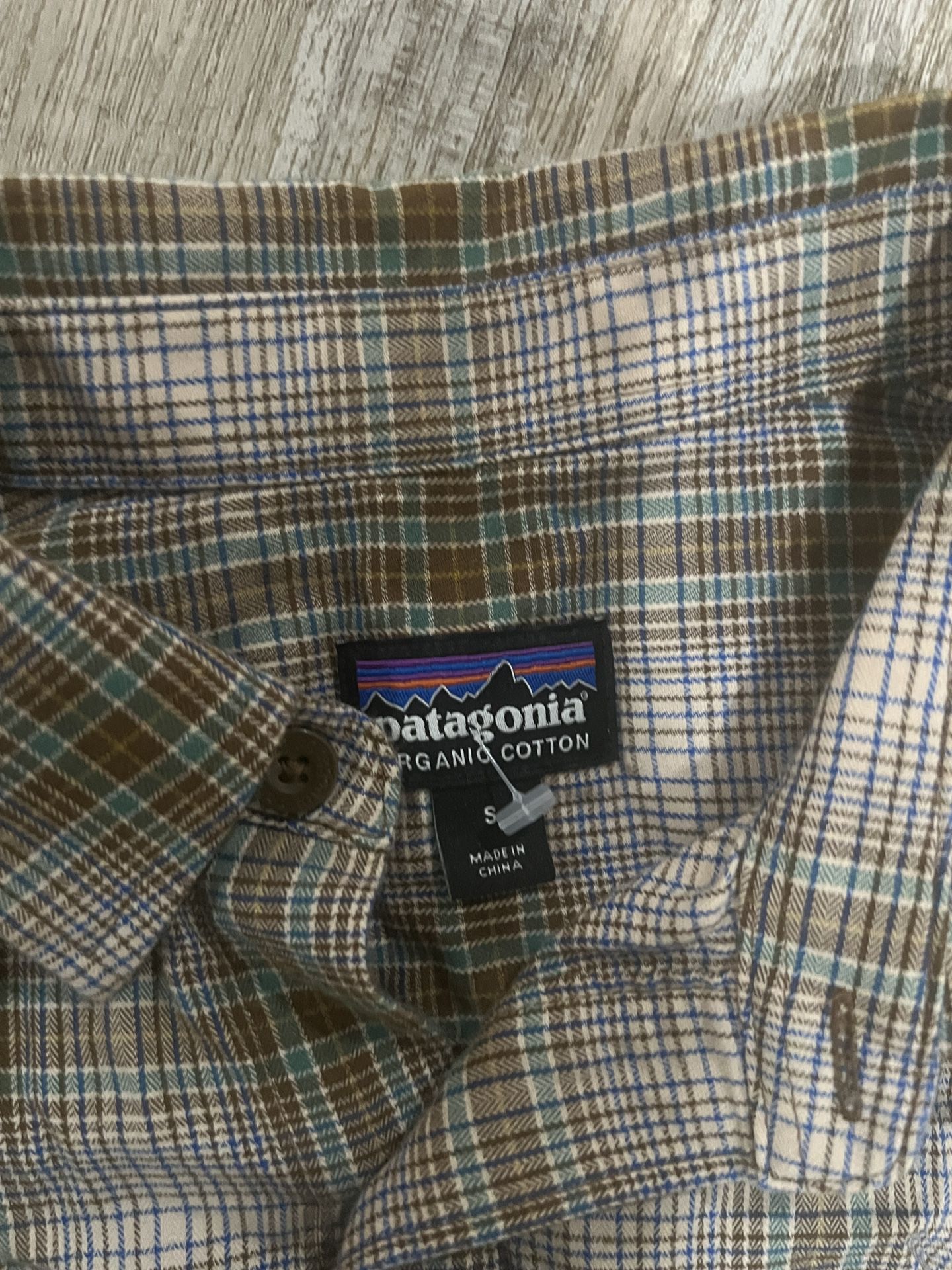 Small Patagonia Long Sleeve Shirt 