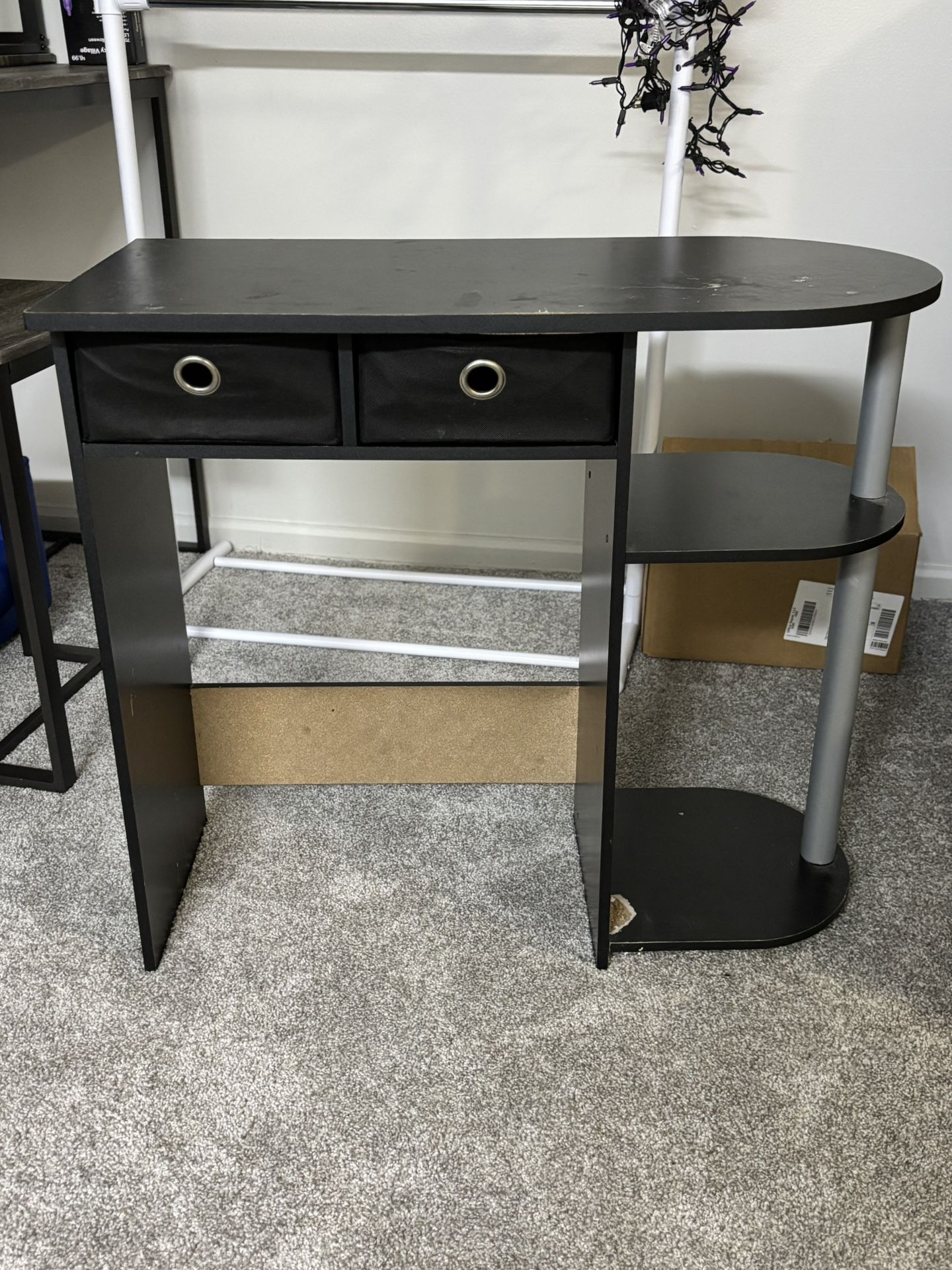 Small computer Table