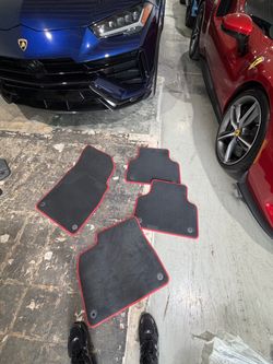 Lamborghini Urus floor mats (red) full set