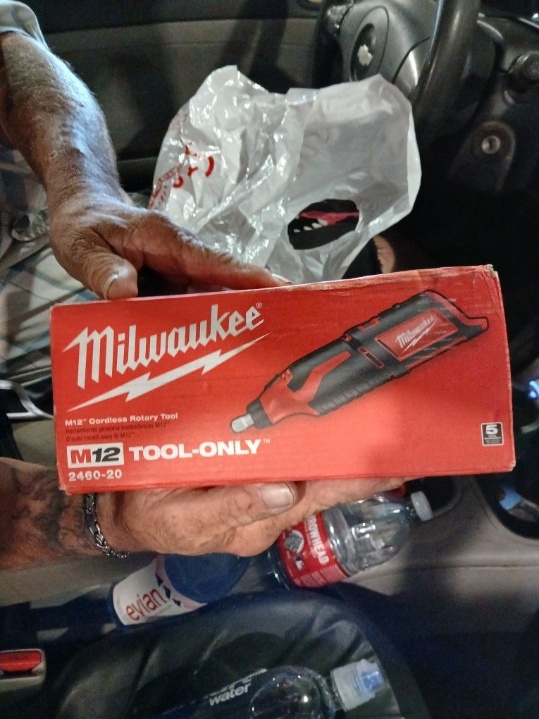 Milwaukee Cordless Dremel