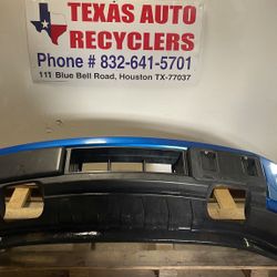 Front Bumper 2009-2014 Ford F150 Complete With Brackets. Se habla español. 