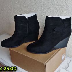 Ankle Boots Black Color 