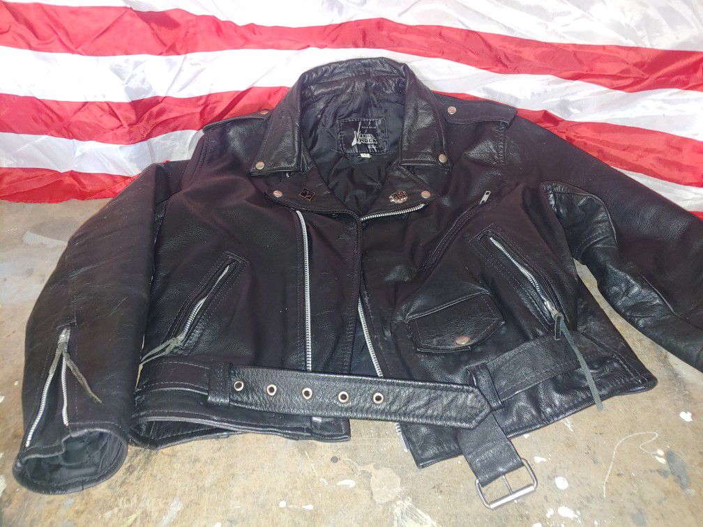 Vintage leather motorcycle jacket size 44 heavy duty!