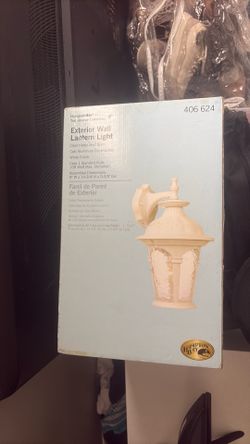 Never been used exterior wall lantern light