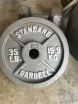 Standard 45lb Barbell / 35lb Plates 80$