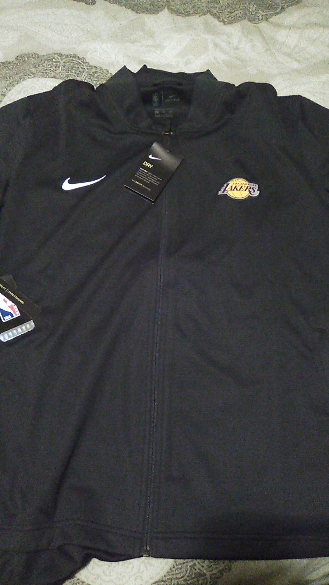 Nike NBA Lakers jacket color gray and all black
