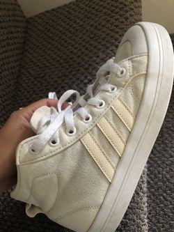 Adidas Tennis Shoes  Youth Or Woman 