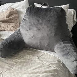 Nestl Pillow