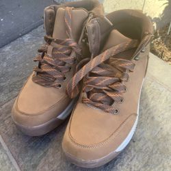 Good Fellow Hiking Shoes Men’s Size 7