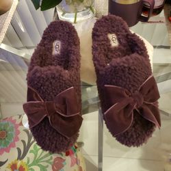 Ugg Slippers 