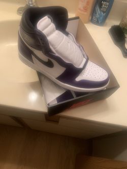 Brand New High OG Court Purple 1s ( Never worn ) Size 9.5