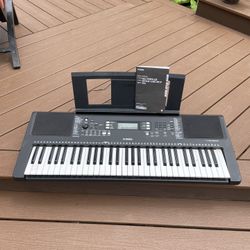 Yamaha E363 Keyboard