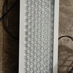Red LED Light Therapy For Pain Relief 