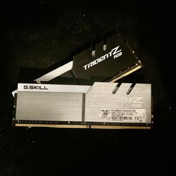32GB (16GB X 2) GSkill TridentZ RBG DDR4 3600 CL17-19-19-39 1.35v Gaming RAM XML 2.0 Ready