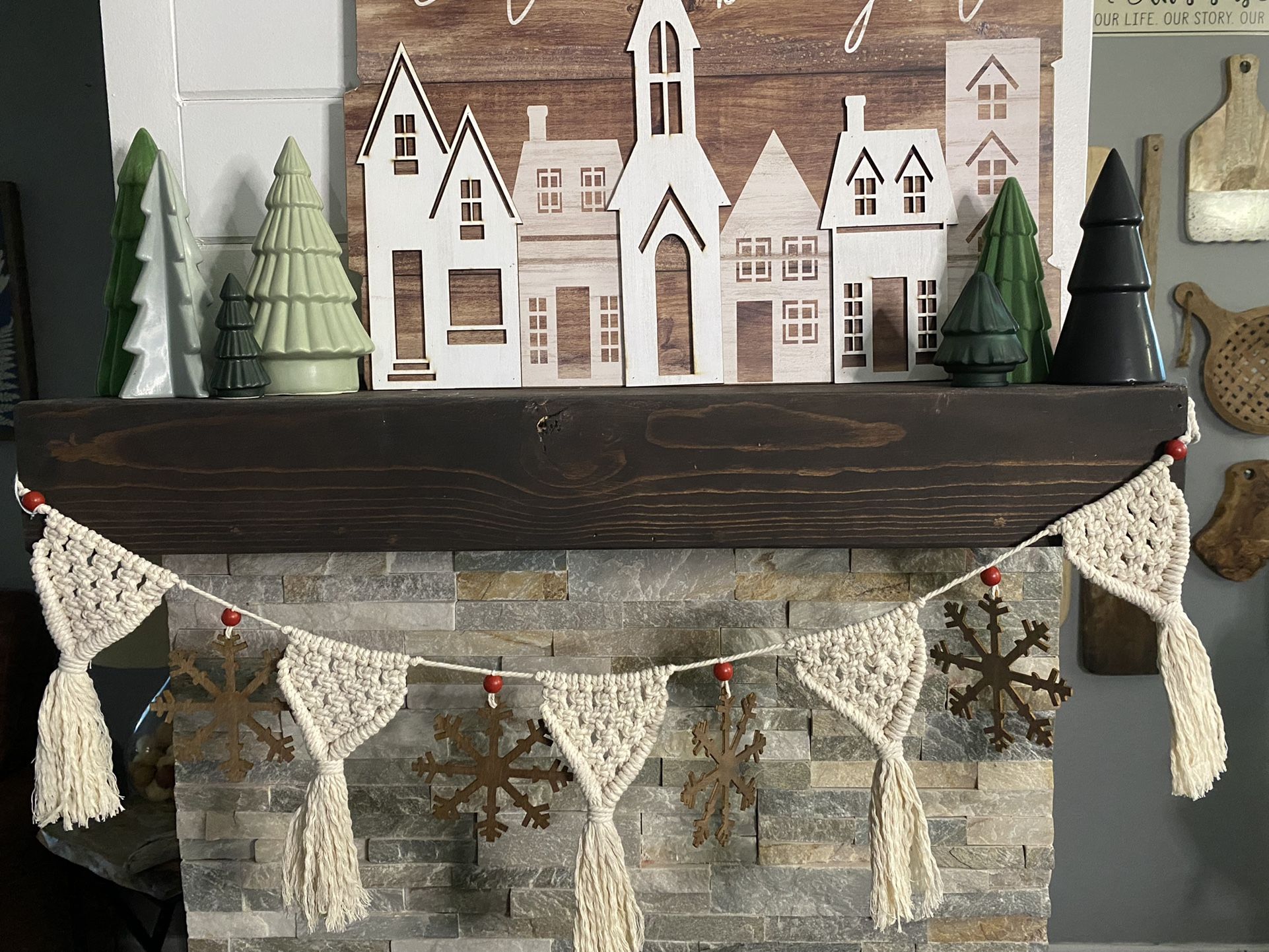 Macrame Christmas Ornaments Banner
