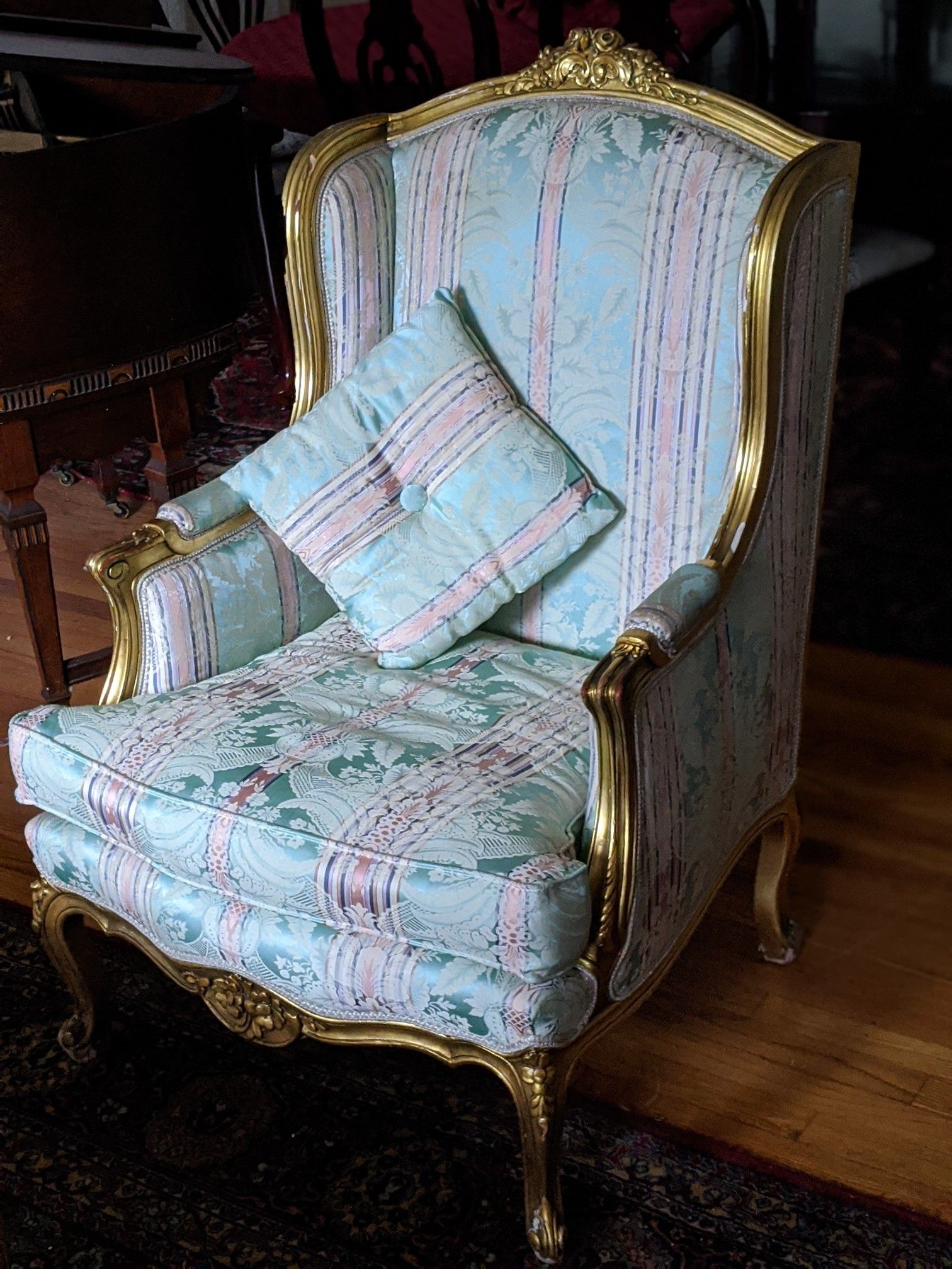 French Provencal salon
