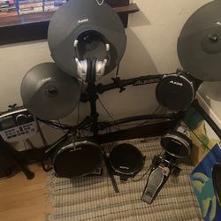 Alesis Dm8 Electric Drumset