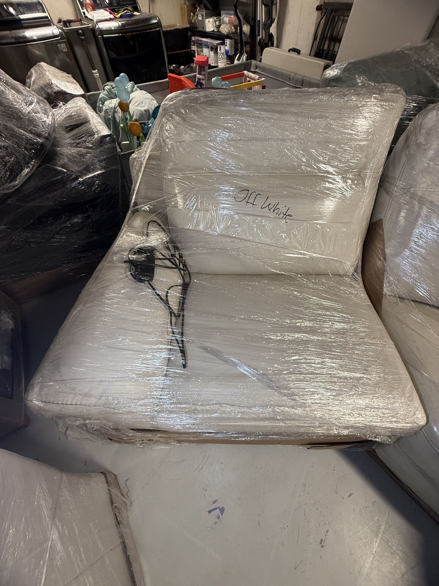 Macy’s modular sectional piece — Armless Chair (Single-Width Middle Module) Style: U3063-291 SKU: Color: Off White Leather Standard center se