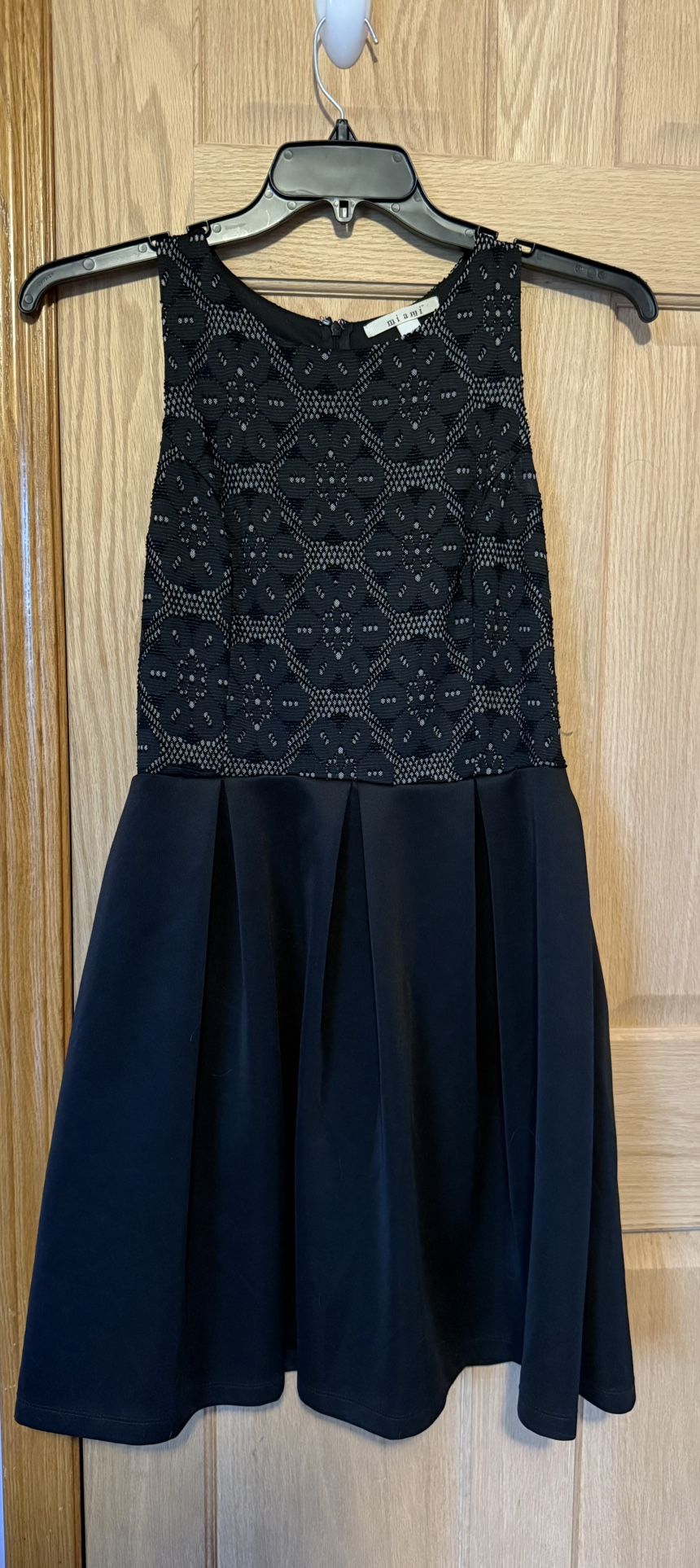 Womens Black Dress - Large