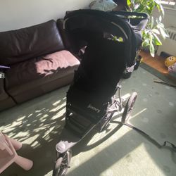 Joovy Zoom 360 Ultra Light Excellent Condition