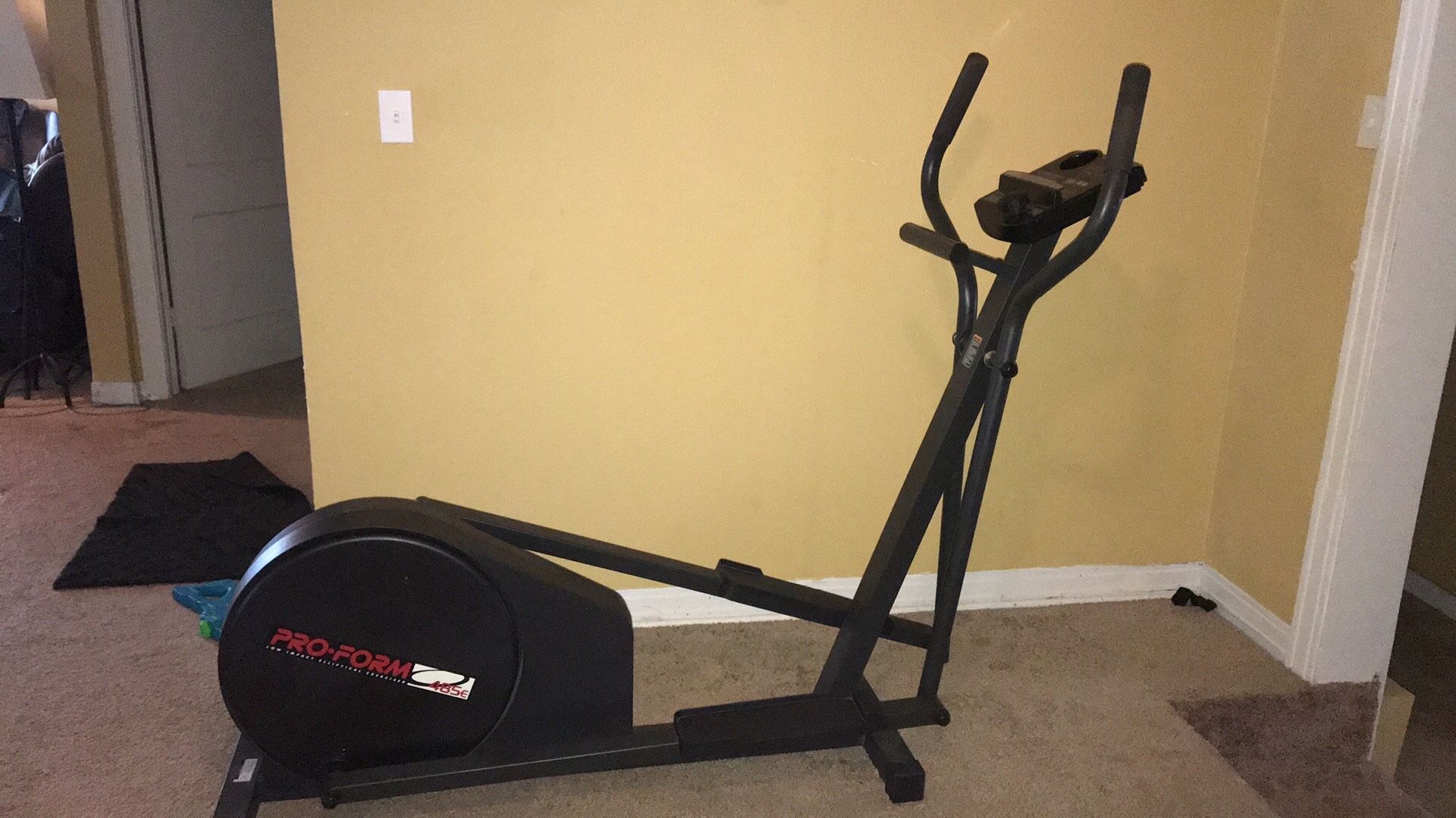 Elliptical trainer