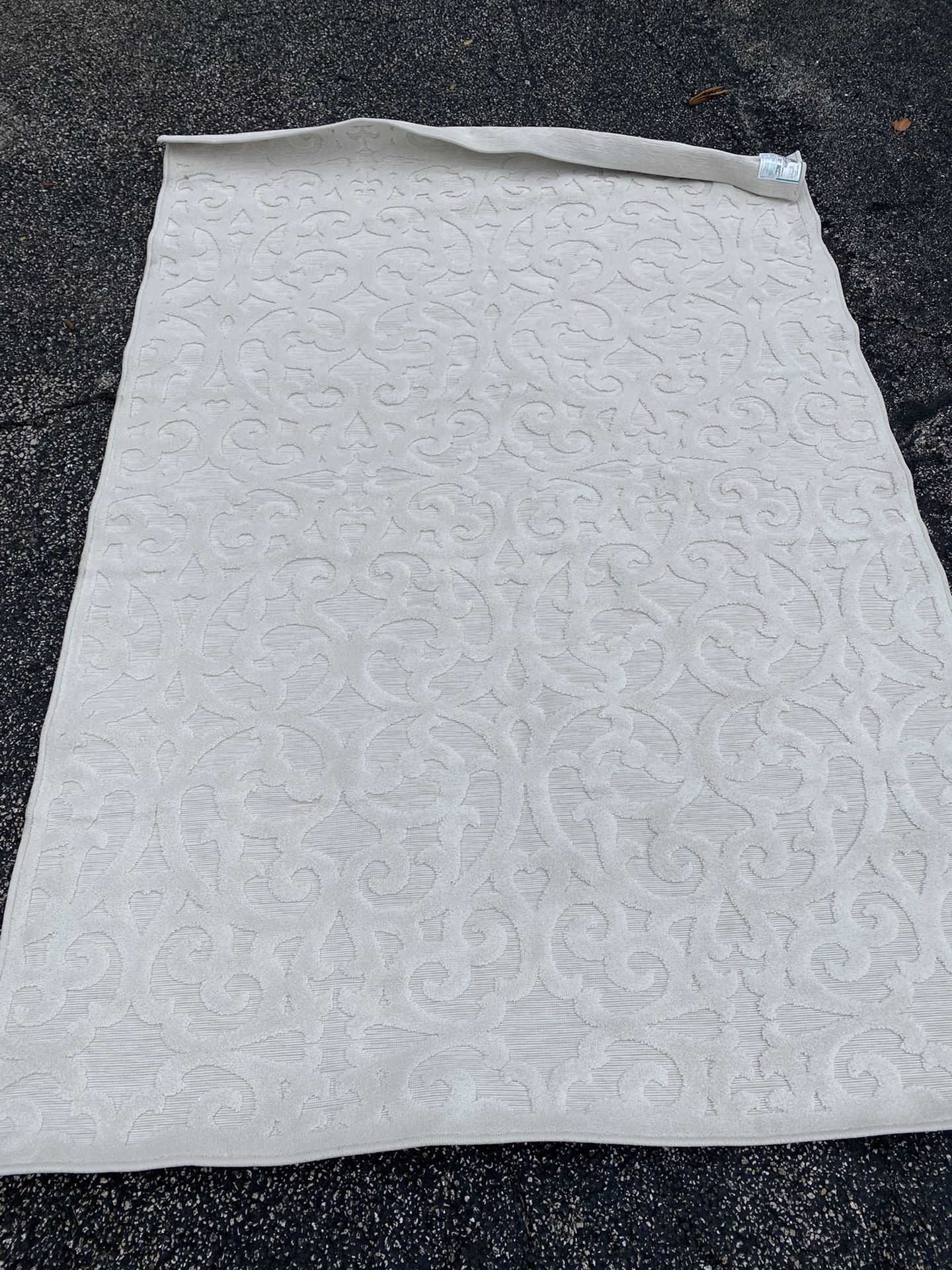 63“ X 90“ Orion Rug Seaborn Natural Textured Cream White Rug