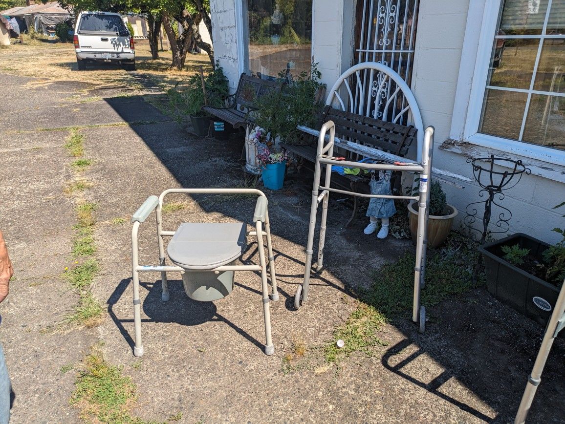Walkers, Shower Chair, Adult Potty Chair And Lifted Toilet Riser