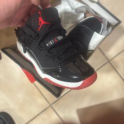 Jordan 11 Retro Low 2Y Size