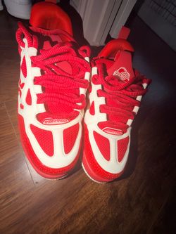 LV red