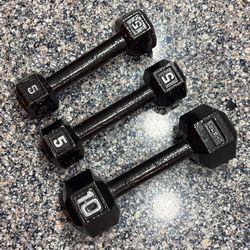 Set Of 3 - 2 X 5 Lb + 1 X 10 Lb Dumbbells Gym Weights Workout 🏋️