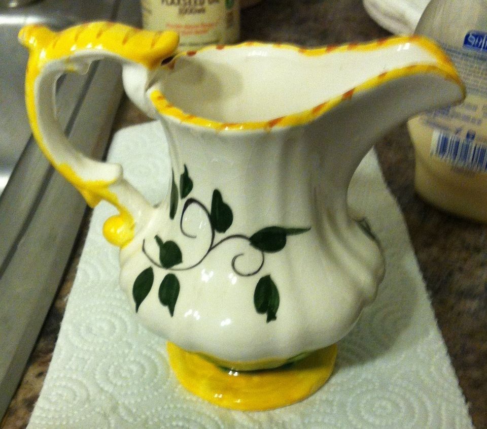 Vintage Small "H.I. Co" 1953 Floral Pitcher/Creamer.