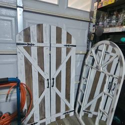 farmhouse-style arched window mirror And doors