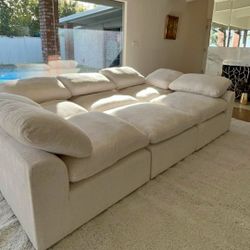 BIG BRAND NEW BEIGE SECTIONAL ALSO AVAILABLE IN GREY  SAME DAY DELIVERY 