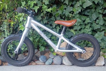 Bike Early Rider's Alley Runner  Balance  Do-it-All Bike Size 12 Excellent Condition