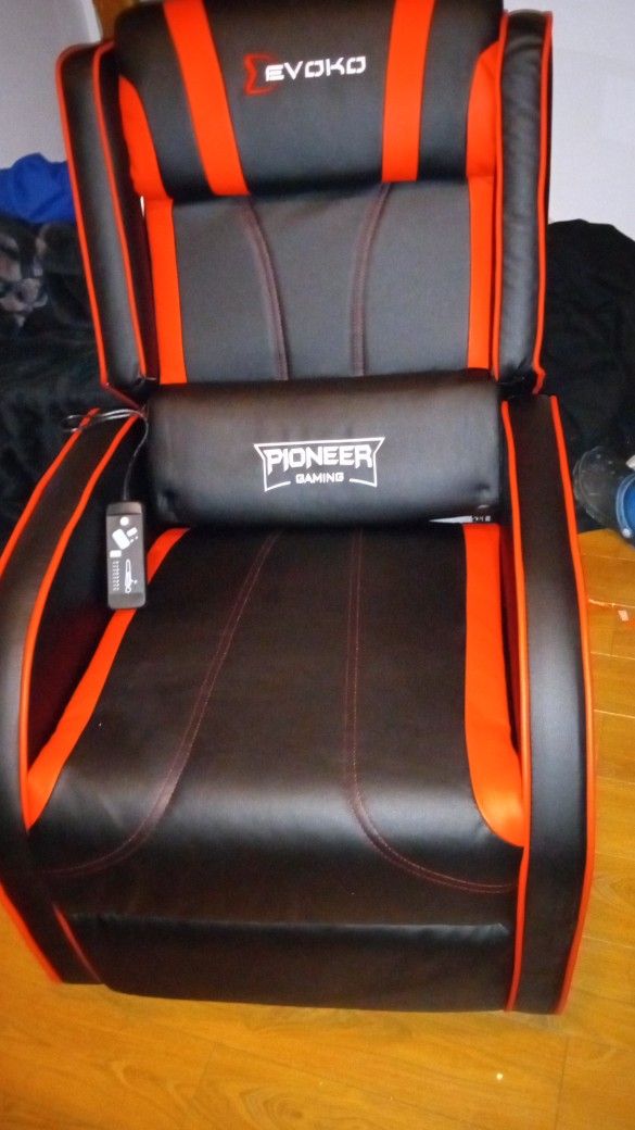 Game Chair And Recliner And A Massager