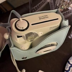 Fuji Film Instax Mini 7S Camera Polaroid