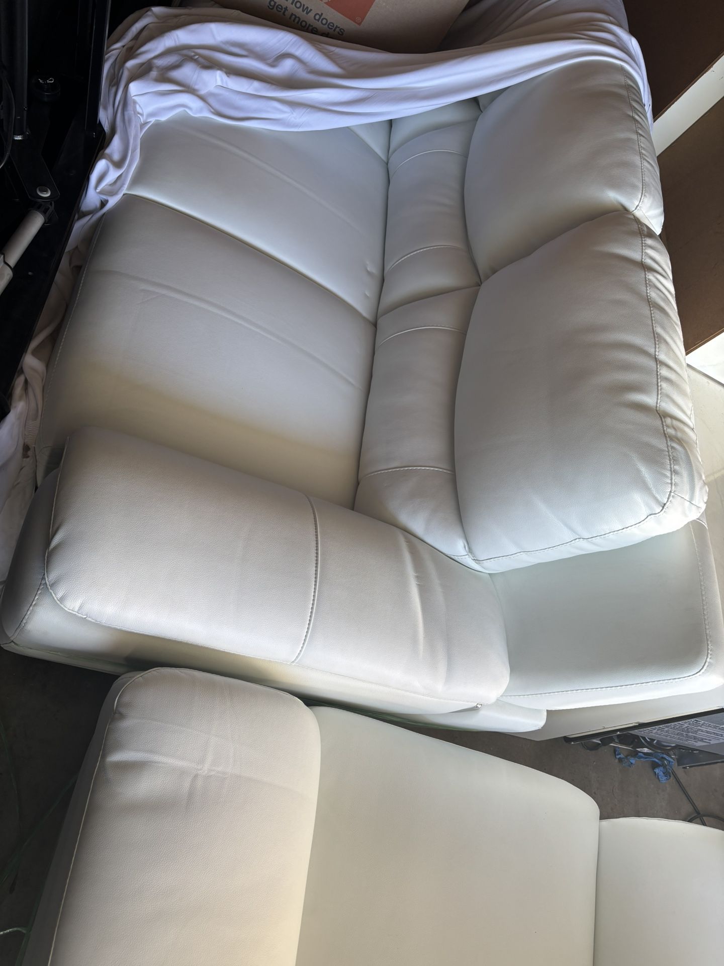 White Leather Couch And Chair