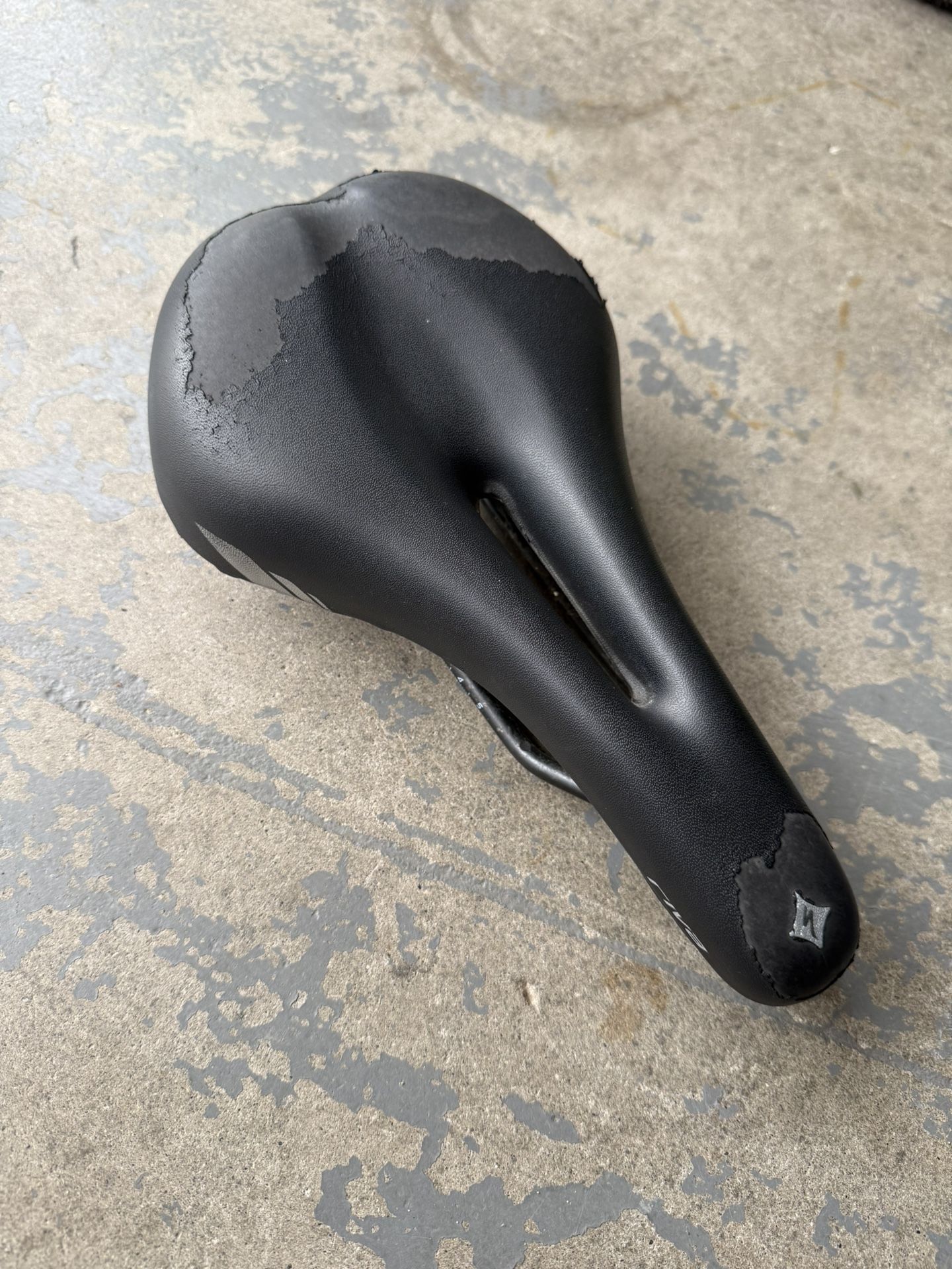 Specialized Riva Body Geometry Saddle / Bike Seat