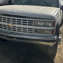 2000 Chevy dually parts