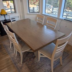 Dining Room Table & 6 Chairs