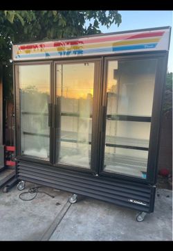 True 3 door merchandise refrigerator