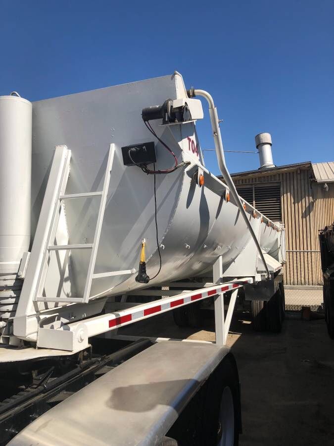 Selling Hanson 30 ft Trailer End-Dump (Dump Truck) (Super-10)