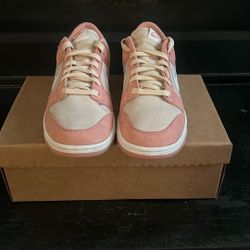 Nike dunk low red Stardust
