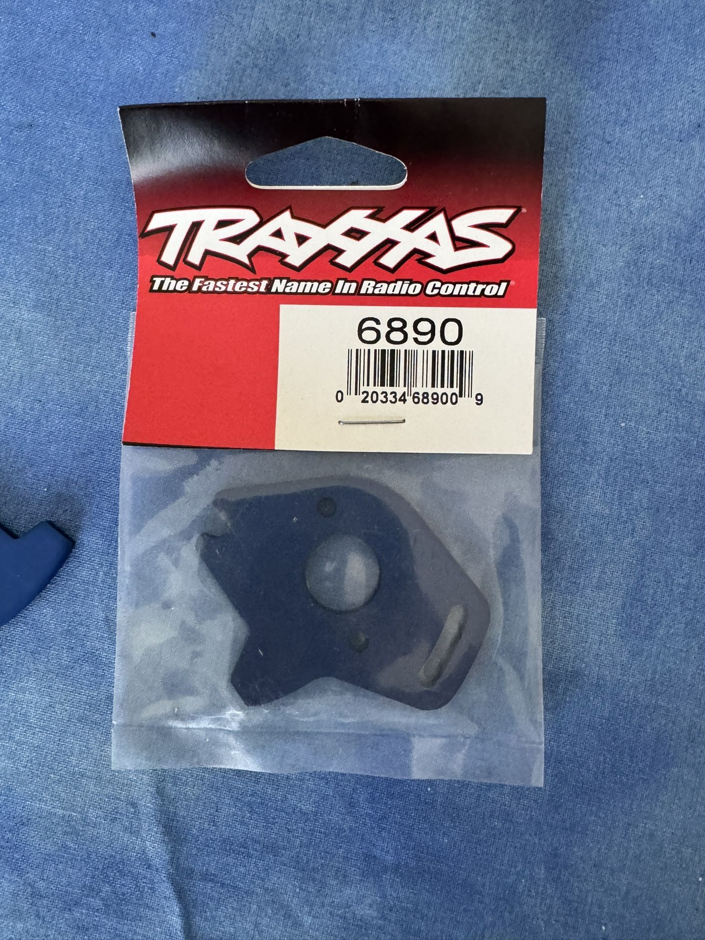 Traxxas 6890 Motor Mount New