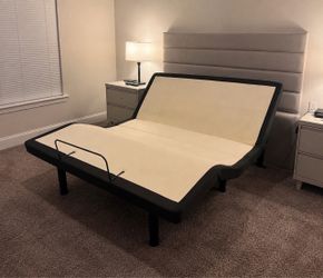 Tempur-Pedic EASE 3.0 King Adjustable Base – Like New