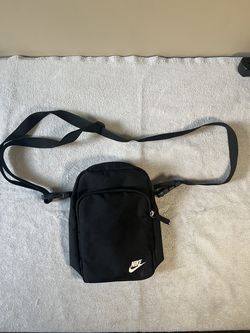 Nike Heritage Tote Bag Crossbody Black DB0456 Unisex Adjustable Strap