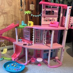 Barbie Doll Dreamhouse Pool Party