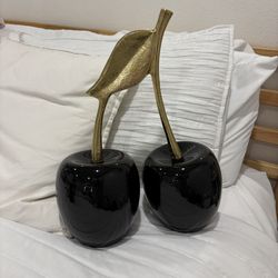 Black and gold cherry decor